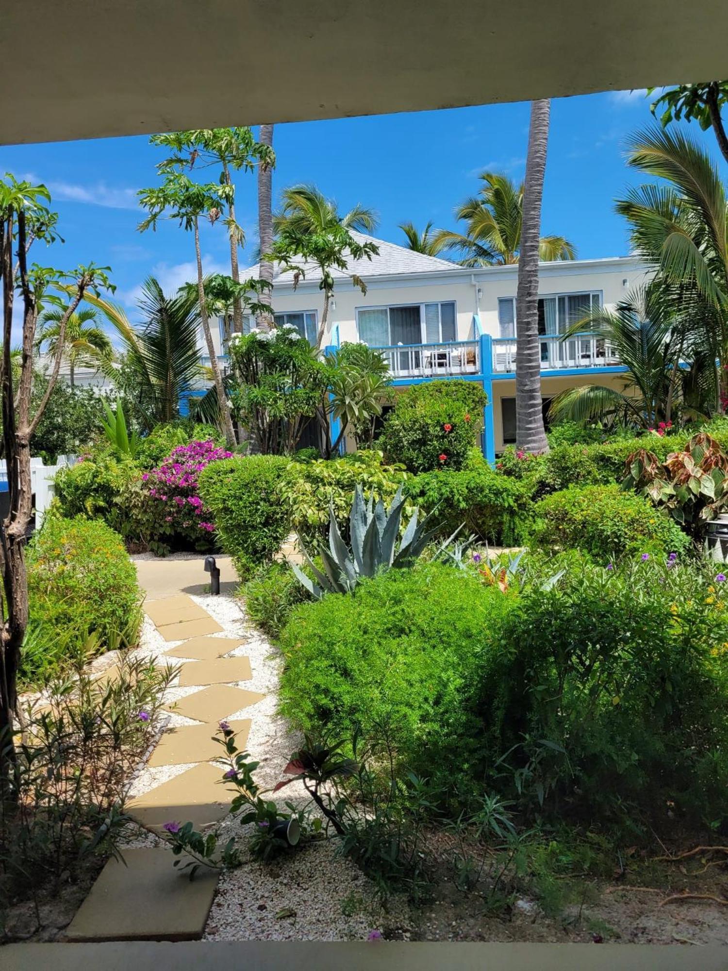 Sibonne Beach Hotel Грейс-Бэй Экстерьер фото