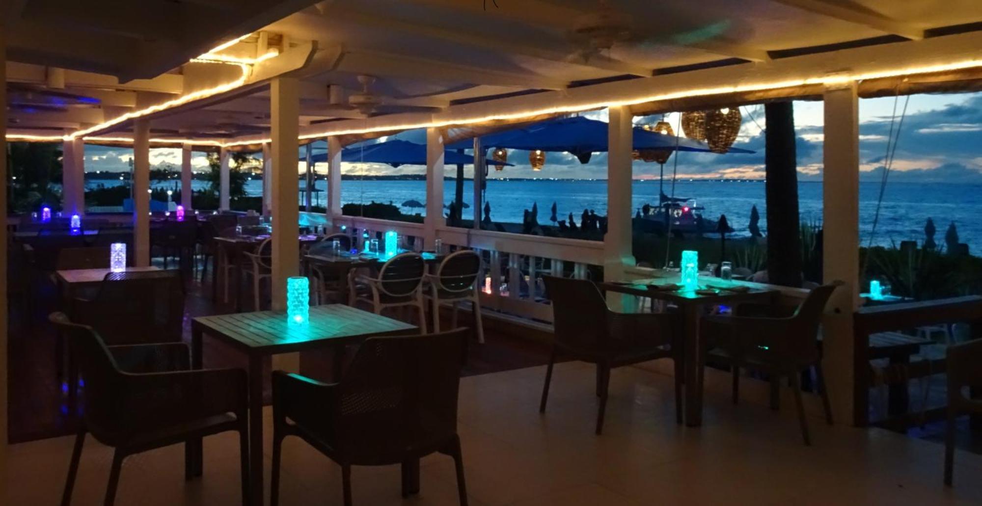 Sibonne Beach Hotel Грейс-Бэй Экстерьер фото