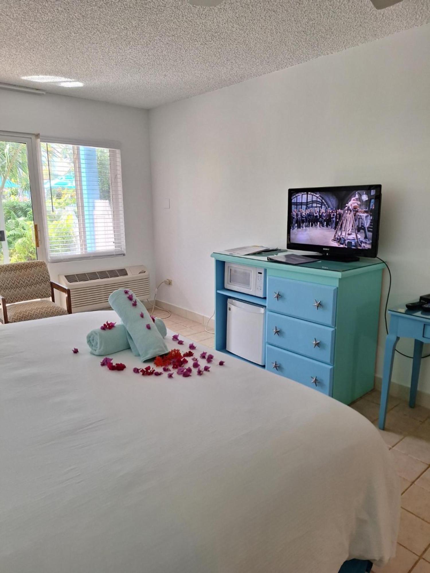 Sibonne Beach Hotel Грейс-Бэй Экстерьер фото